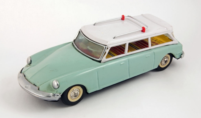 "Sedan Auto"
