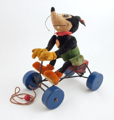 Mickey Mouse on Wheels