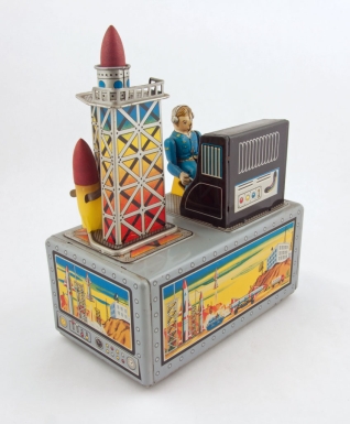 "Two-Stage Rocket Launching Pad"