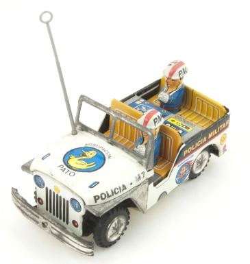 "Jeep de Policia Militar [Military Police Jeep]"