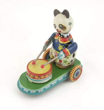 "Drumming Animal"