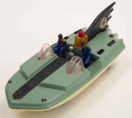 "Murciel Lancha Salva Obstaculos [Batboat Mystery Action]"