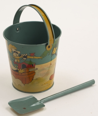 Donald Duck Ship