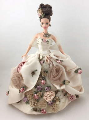 "Antique Rose Barbie—FAO Schwarz Floral Signature Collection"