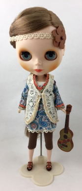 Blythe Doll with Guitar