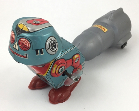 "Mighty Robot Carring [sic] Apollo"