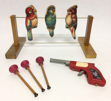 "Target Game with 3 Birds"