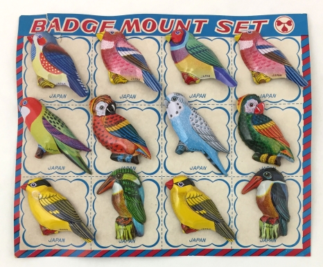 "Badge Mount Set"